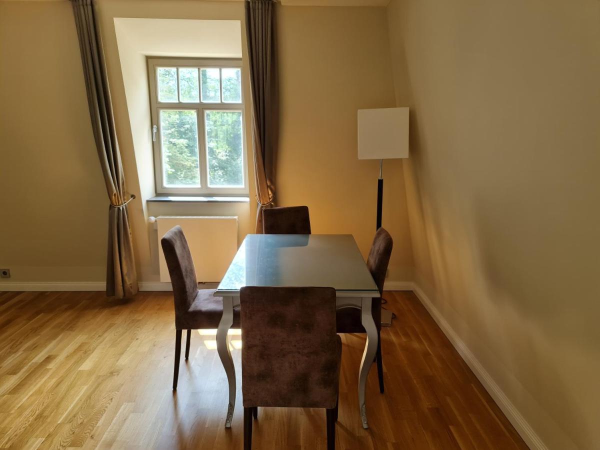 וויימר Cityappartement Am Belvedere מראה חיצוני תמונה